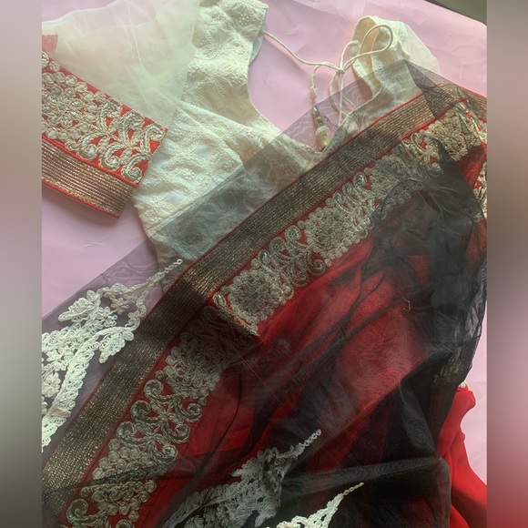 Black red sari net mesh gujurati style cream embroidered $ designer RANG company - Picture 3 of 4